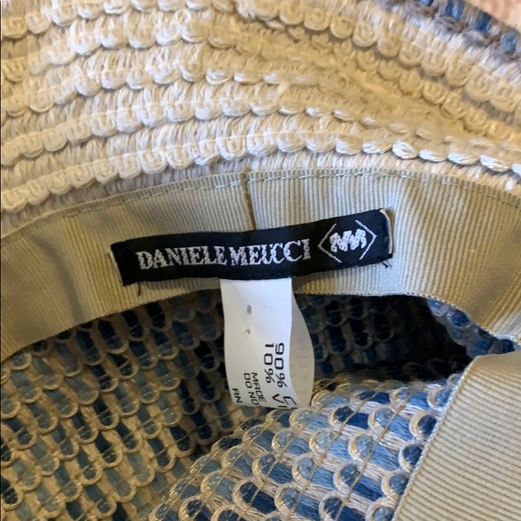 Bucket hat - Picture 2 of 4